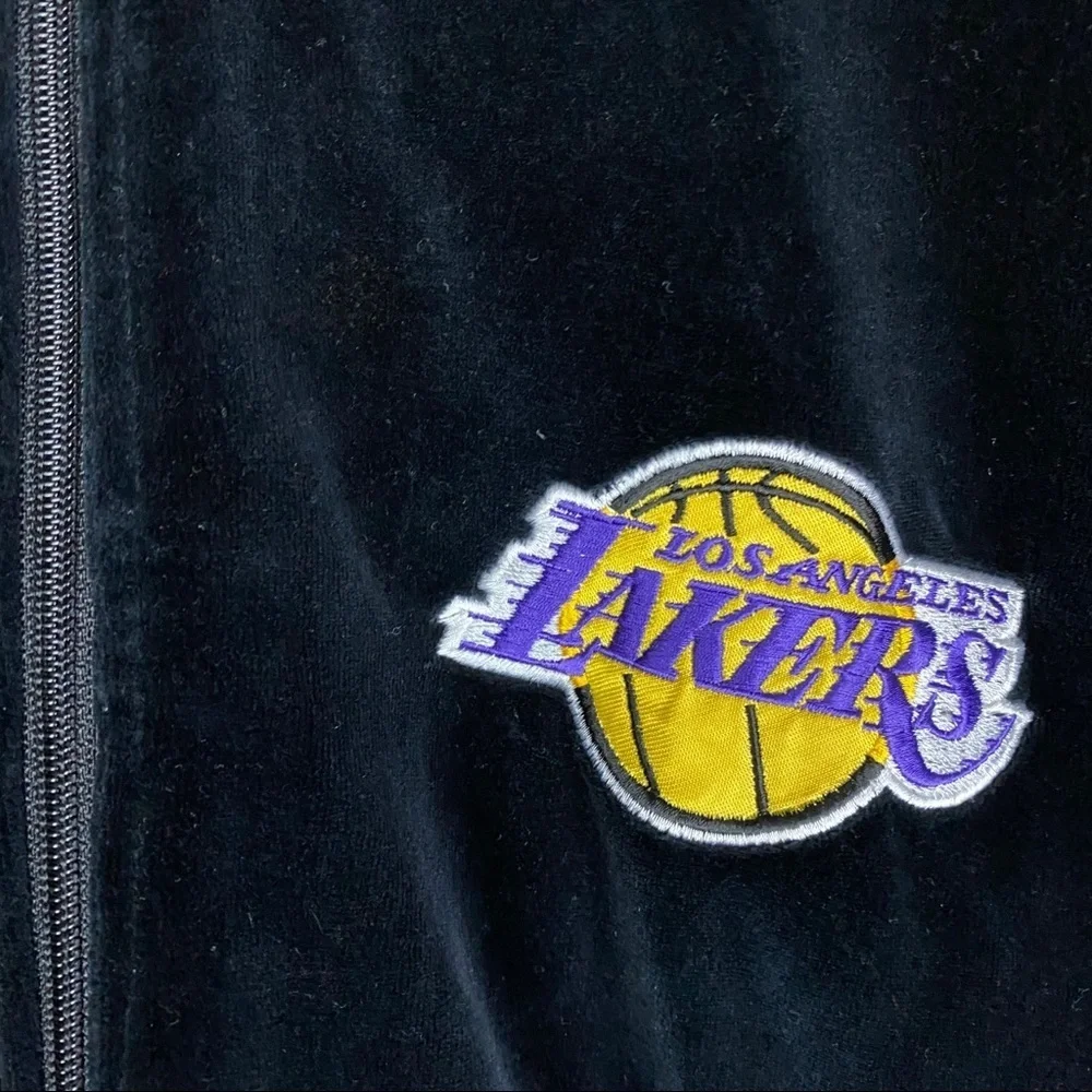 Unique Vintage Velvet Los Angeles Lakers Jacket